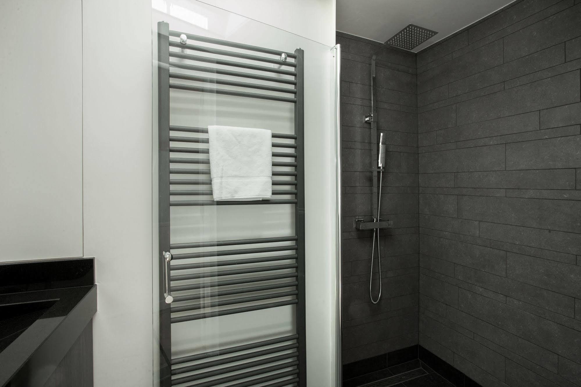 Stayci Serviced Apartments Denneweg Haag Eksteriør billede